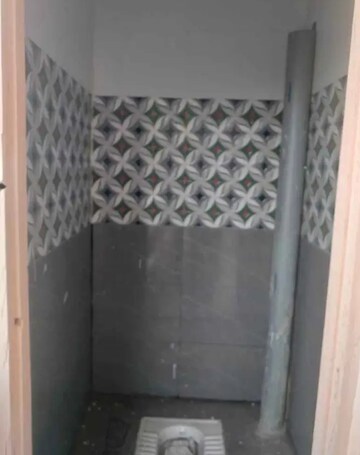 Bathroom in 2 BHK Villa at Aliganj – for Rent