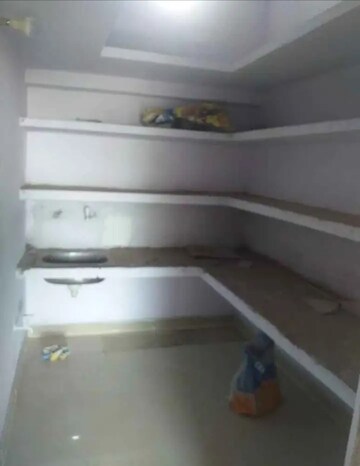 Furnished Amenities in 2 BHK Villa at Aliganj – for Rent