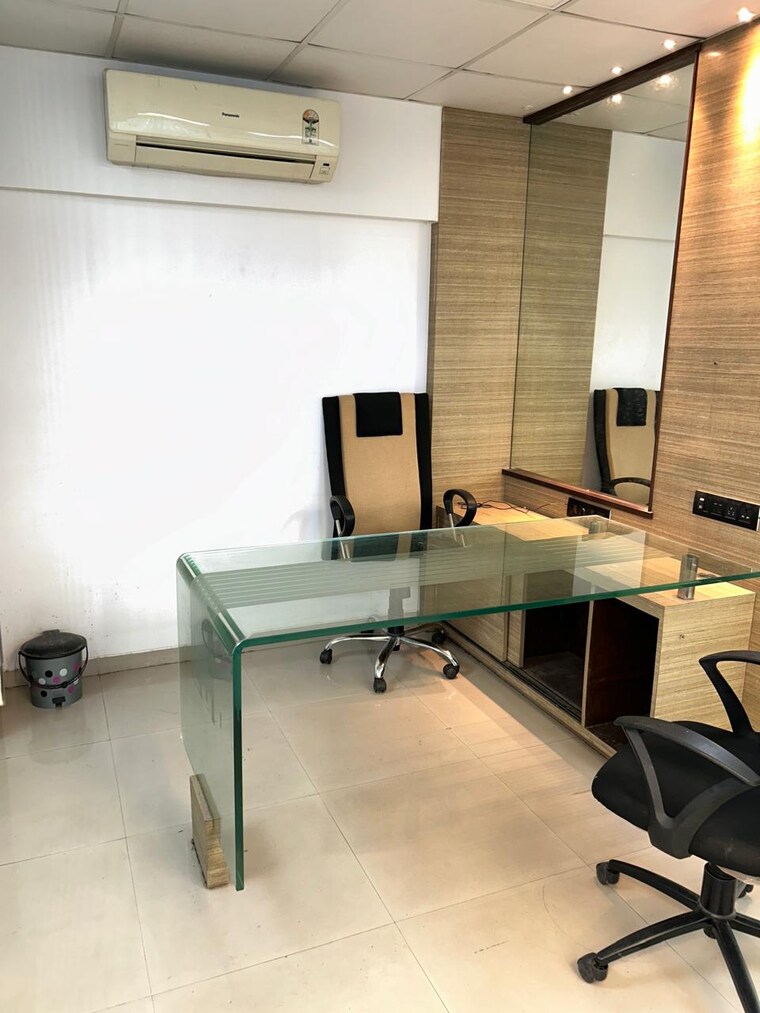 Team Area, maruti-business-park Commercial Office Space 800 Sq.Ft. In Andheri West Mumbai 8591722