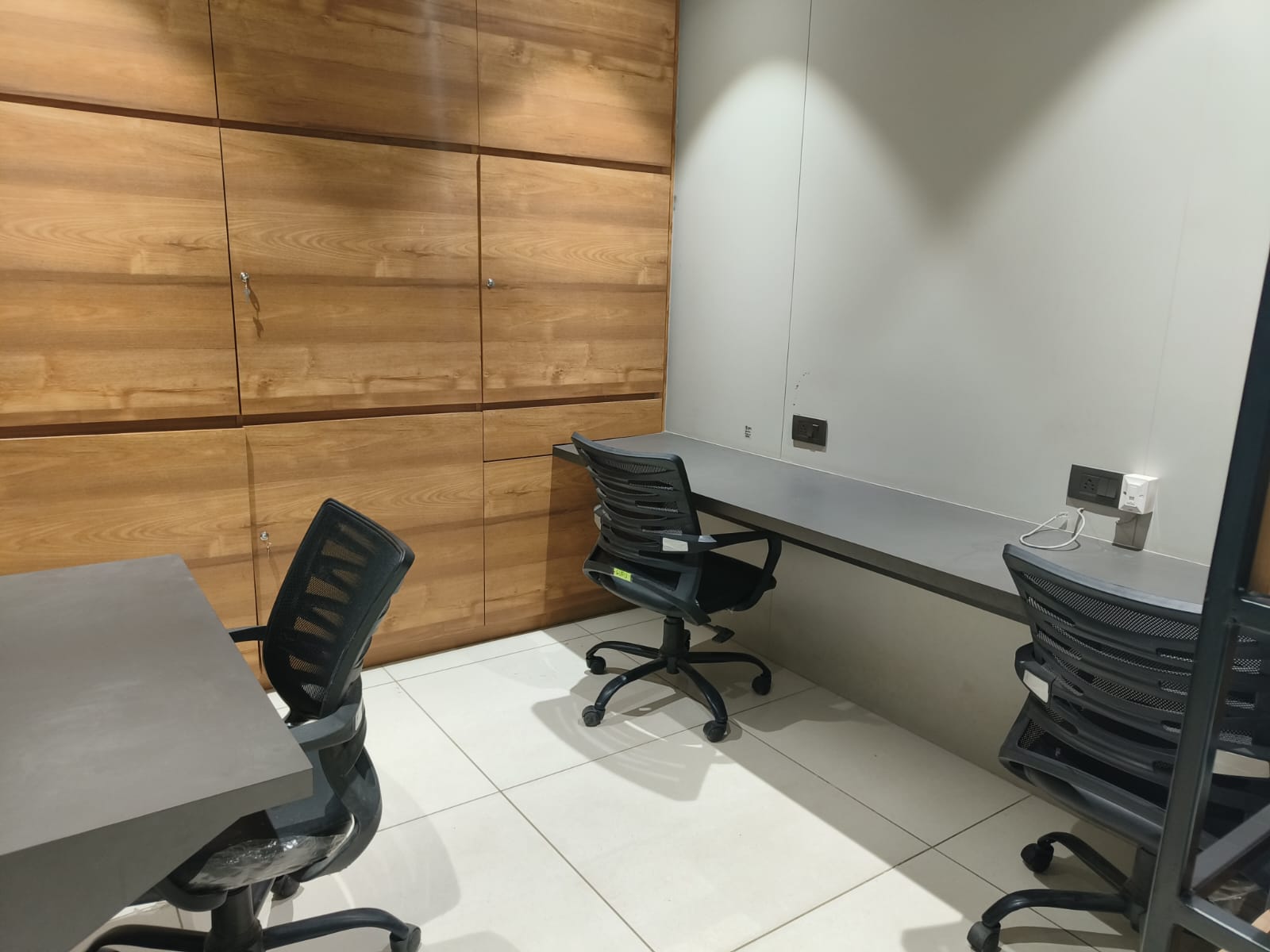 Office Space For Rent in Makarba