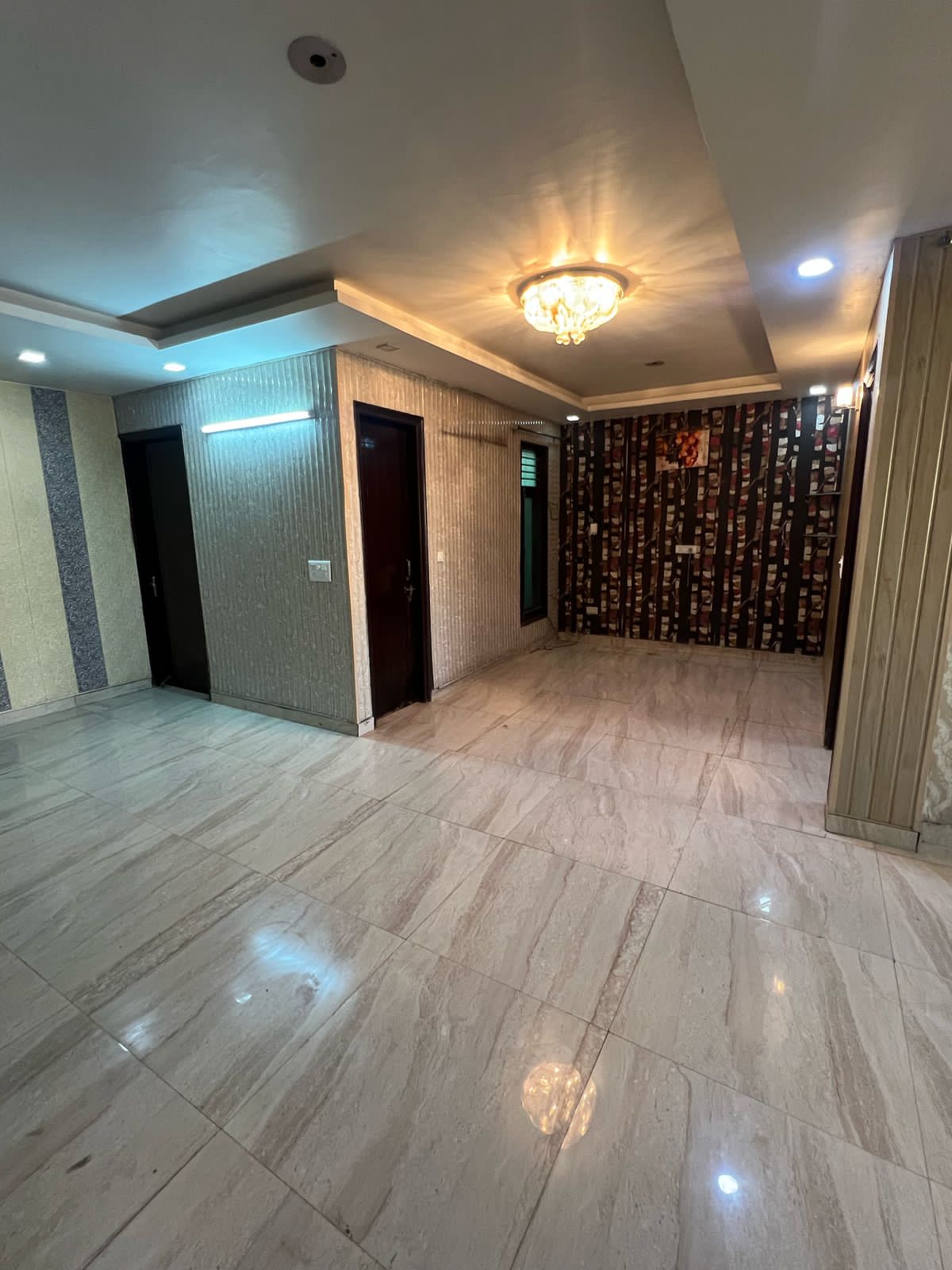 3 BHK Builder Floor For Rent in Sector 19
