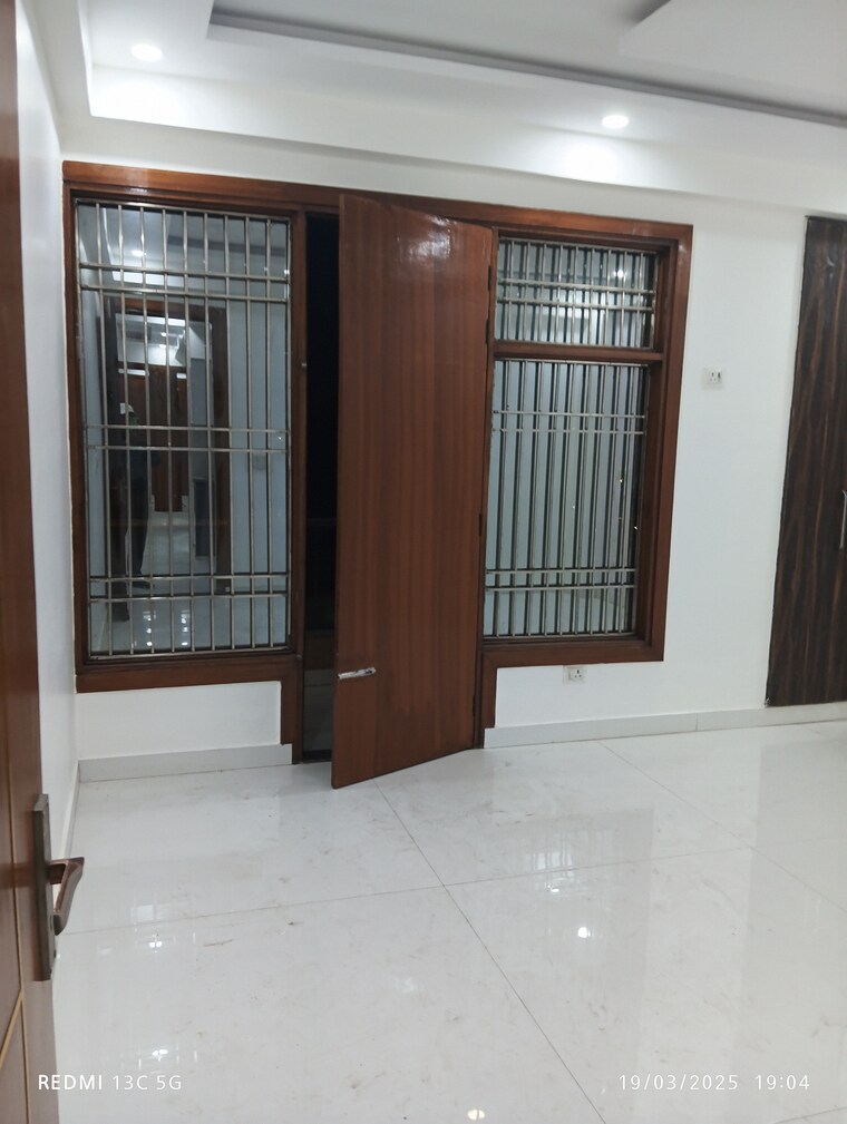 Room, shalimar garden 4 Bedroom 1800 Sq.Ft. Builder Floor In Shalimar Garden Ghaziabad 8591854