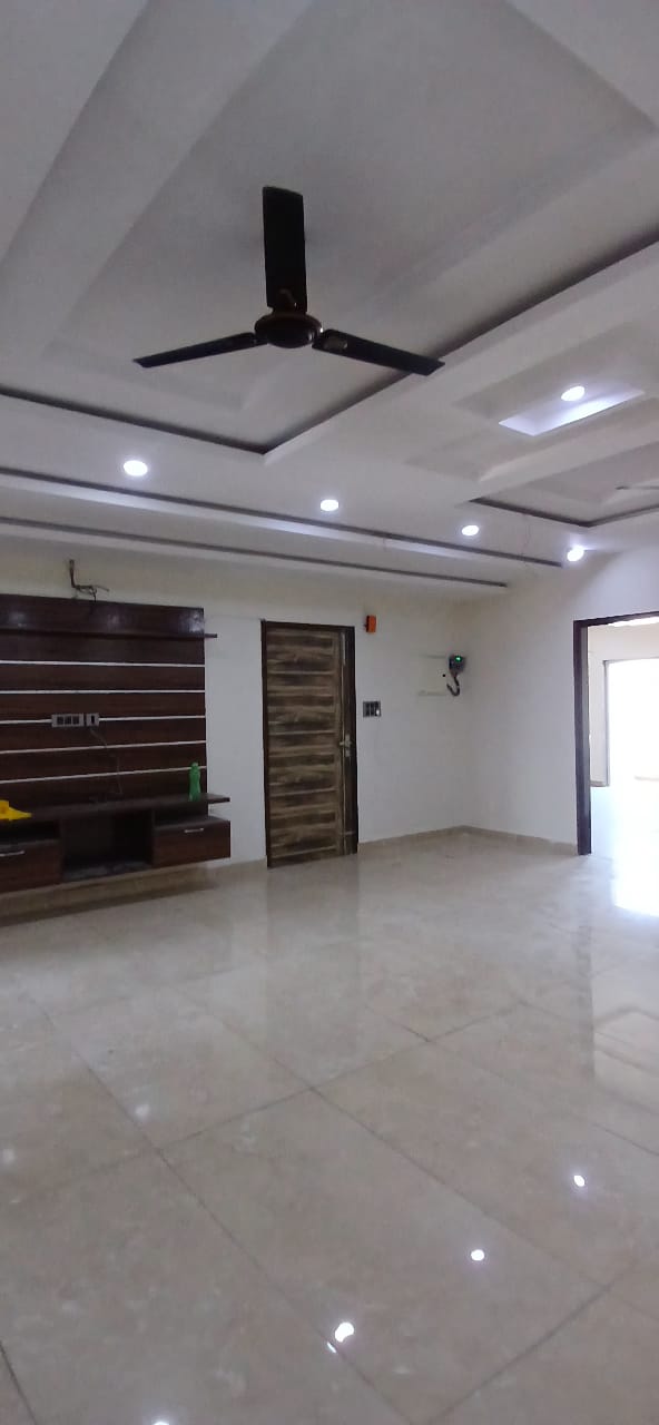 3.5 BHK + Pooja Room Builder Floor For Rent in Sector 28