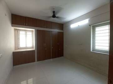 Room in 1 BHK Apartment at SM Homes Kondapur, Kondapur – for Rent