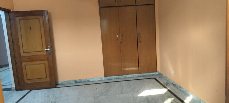 undefined, rwa-apartments-sector-41 3 Bedroom 180 Sq.Mt. Independent House In Sector 41 Noida 8591924