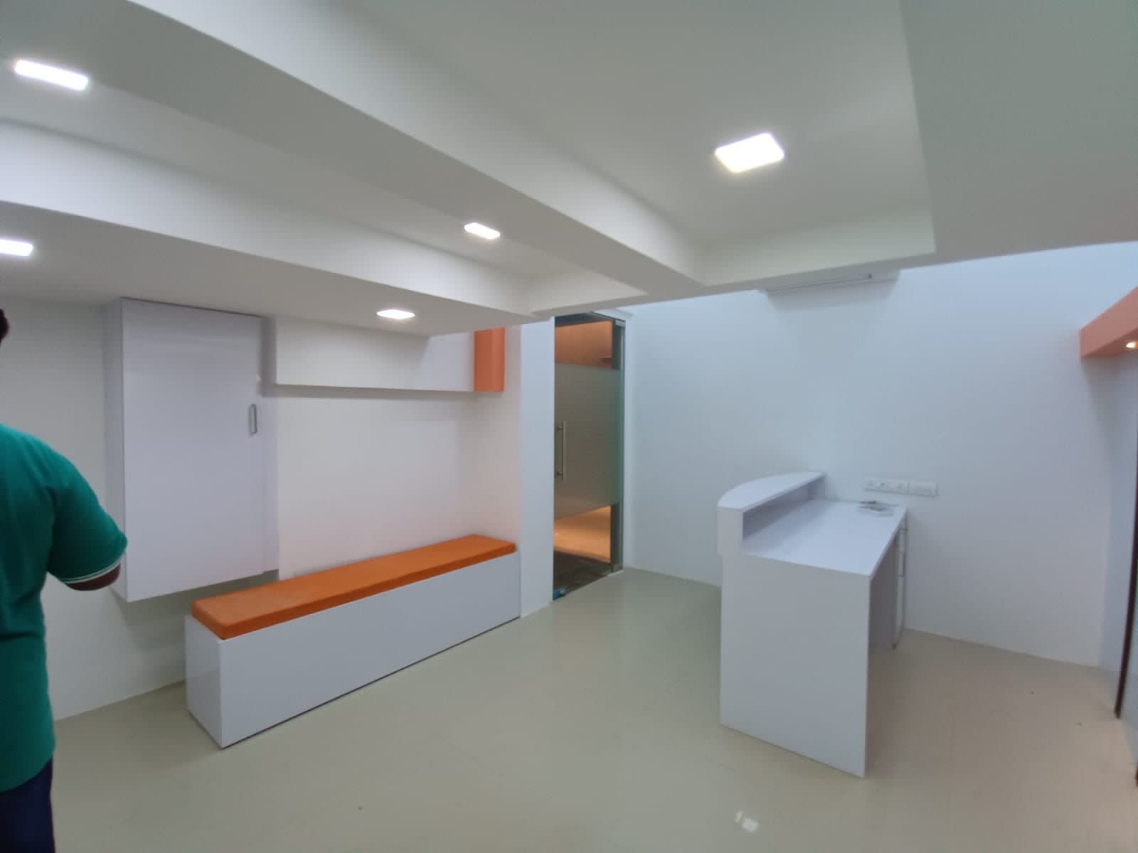 Office Space For Rent in Parinee I