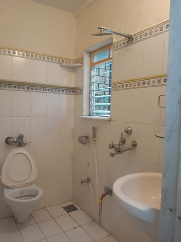 Bathroom in 1 BHK Apartment at Bandra West – for Rent