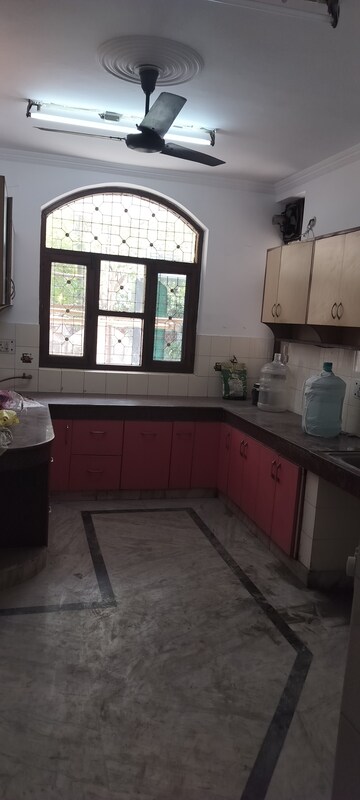 Kitchen in 6+ BHK Independent House at RWA Apartments Sector 40, Sector 40 – for Rent