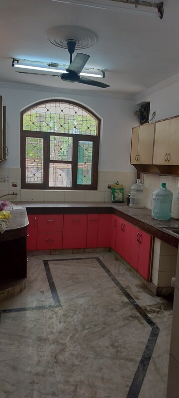 Kitchen in 6+ BHK Independent House at RWA Apartments Sector 40, Sector 40 – for Rent