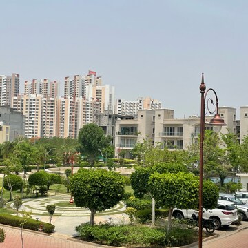 4 BHK Builder Floor – Exterior View View at BPTP Amstoria, Sector 102 - for Rent