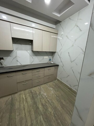 Kitchen in 2.5 BHK Builder Floor at Ashok Nagar – for Rent