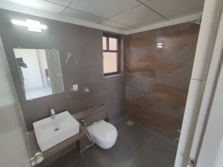 Bathroom, thaltej 3 Bedroom 1750 Sq.Ft. Apartment In Thaltej Ahmedabad 8592049