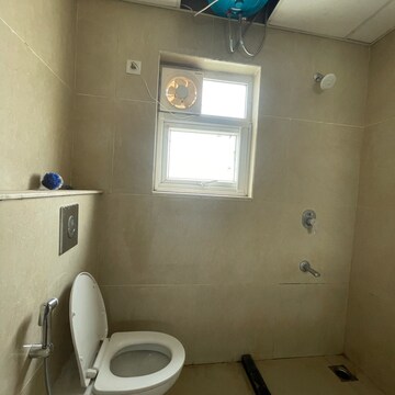Bathroom in 4 BHK Builder Floor at BPTP Amstoria, Sector 102 – for Rent