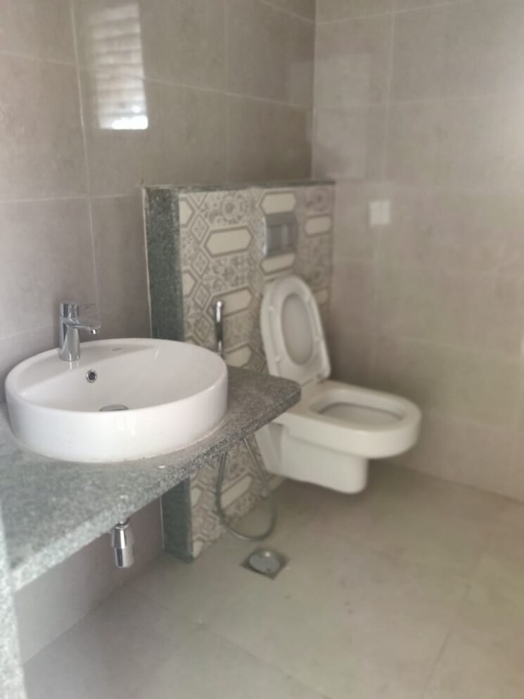 Bathroom, vaishnavi-triumph-villas 4 Bedroom 3264 Sq.Ft. Villa In Kismatpur Hyderabad 8592053