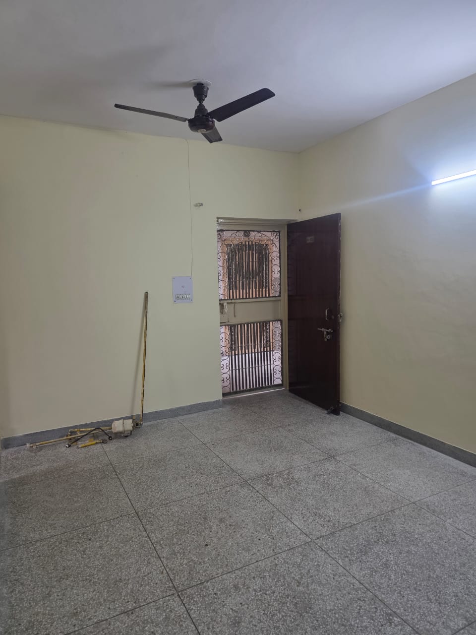 2 BHK 900 Sq.Ft. Apartment in Swarnjayanti Rail Nagar