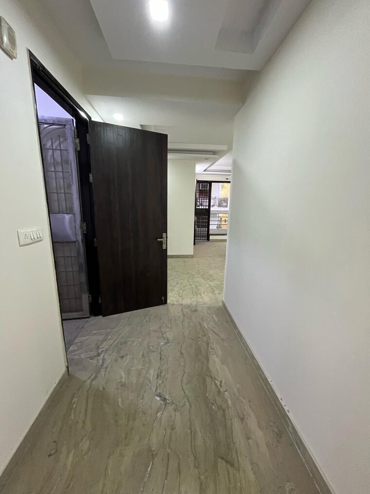 Room, ashok nagar 3 Bedroom 1000 Sq.Ft. Builder Floor In Ashok Nagar Delhi 8592150