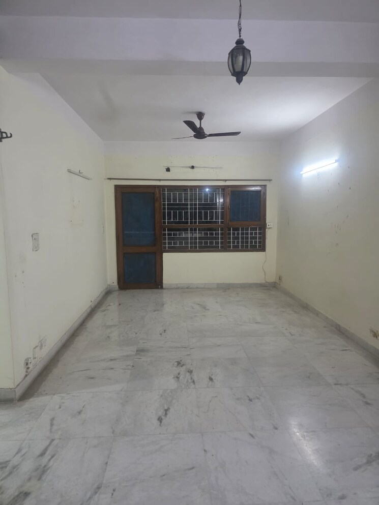 Room, dps-housing-society 2 Bedroom 1000 Sq.Ft. Apartment In Sector 51 Noida 8592121