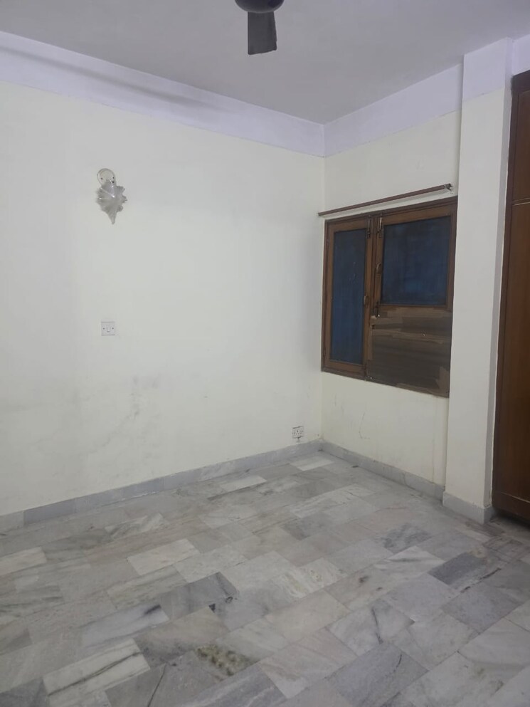 Room, dps-housing-society 2 Bedroom 1000 Sq.Ft. Apartment In Sector 51 Noida 8592121