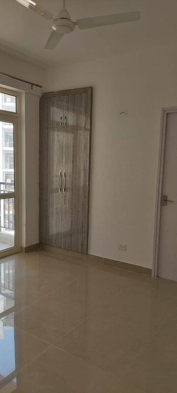 2 BHK Apartment For Rent in Suncity Avenue 76, Sector 76