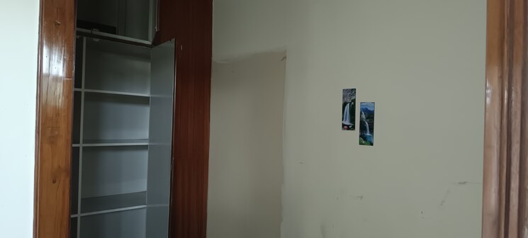 Room, sector 16 3 Bedroom 3150 Sq.Ft. Builder Floor In Sector 16 Faridabad 8592130