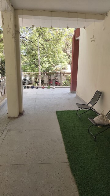2 BHK Apartment For Rent in RWA Munirka Village, Munirka