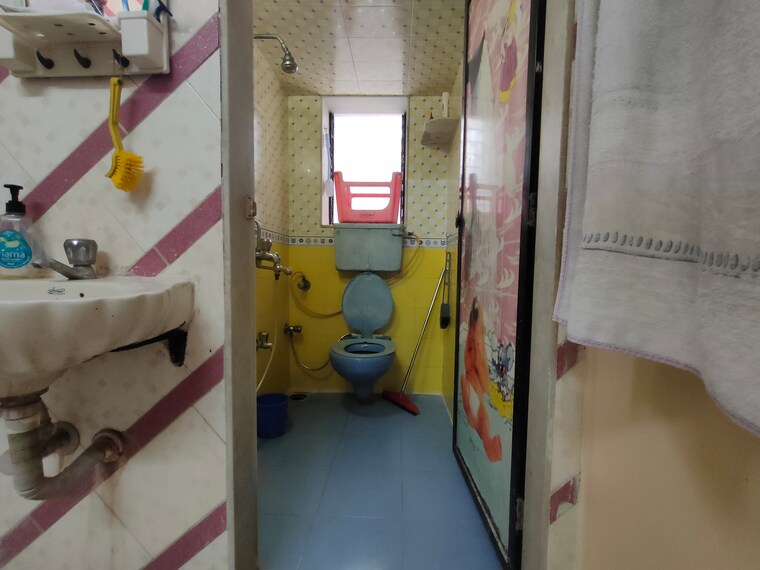 Bathroom, charkop sector 3 2 Bedroom 950 Sq.Ft. Independent House In Charkop Sector 3 Mumbai 8592202