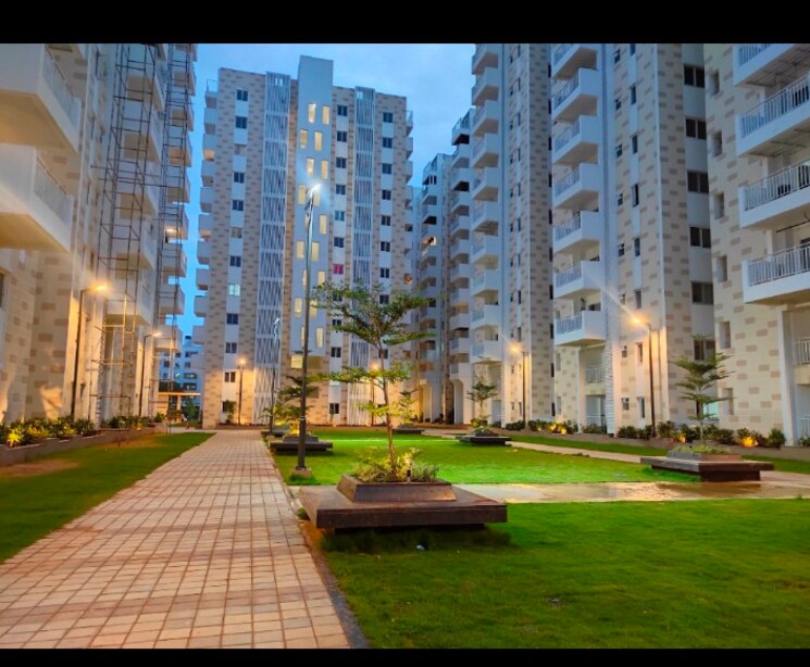 Exterior View, ambience-courtyard 3 Bedroom 1827 Sq.Ft. Apartment In Manikonda Hyderabad 8592209
