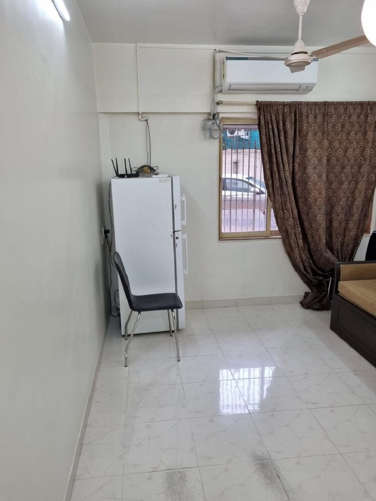Living Room, bandra west 1 Bedroom 550 Sq.Ft. Apartment In Bandra West Mumbai 8592220