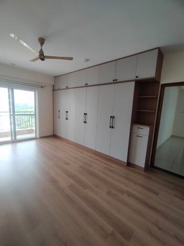 Room in 3 BHK Apartment at Ajmera Green Acres, Bannerghatta – for Rent