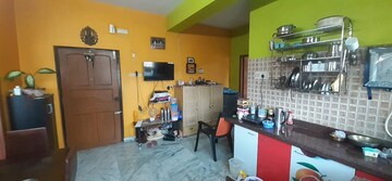 Team Area in 2 BHK Builder Floor at Thakurpukur – for Sale