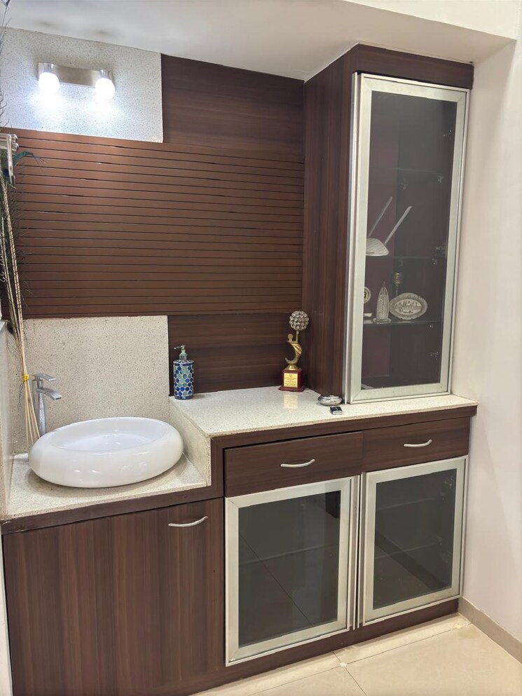 Bathroom, prahlad nagar 3 Bedroom 2025 Sq.Ft. Villa In Prahlad Nagar Ahmedabad 8592281