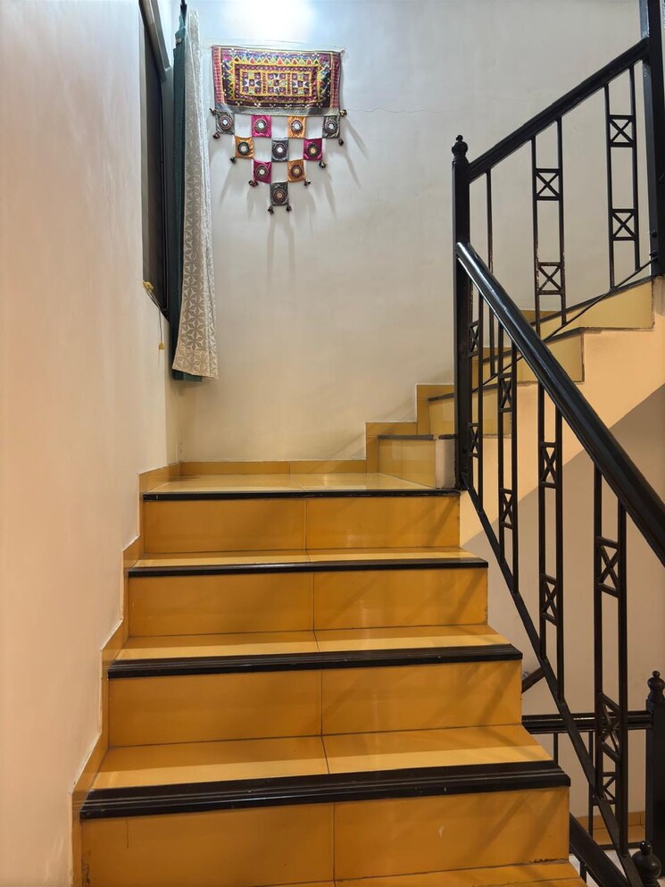 undefined, prahlad nagar 3 Bedroom 2025 Sq.Ft. Villa In Prahlad Nagar Ahmedabad 8592281