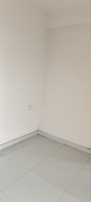 Room in 2 BHK Apartment at Mehak Jeevan, Raj Nagar Extension – for Sale