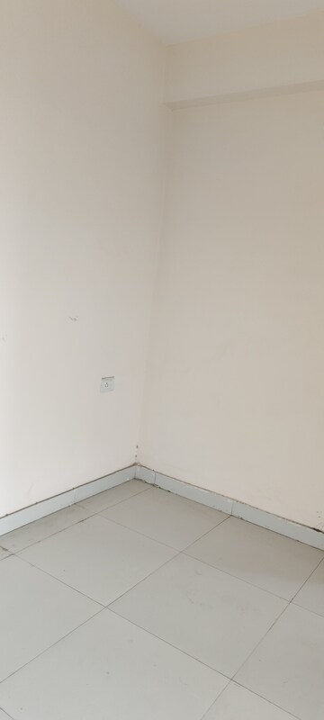 Room in 2 BHK Apartment at Mehak Jeevan, Raj Nagar Extension – for Sale
