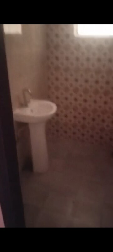 Bathroom in 2 BHK Builder Floor at Lucky The Palm Valley, Sector 1 Greater Noida – for Rent