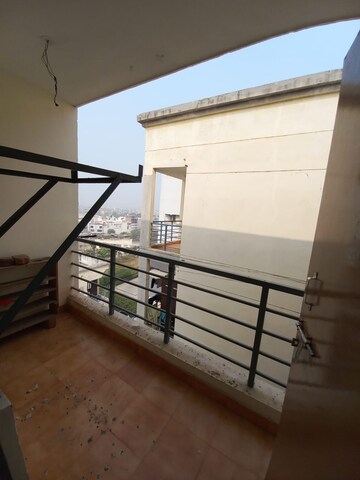 Staircase in 1 BHK Apartment at Ninex RMG Residency, Sector 37c – for Rent
