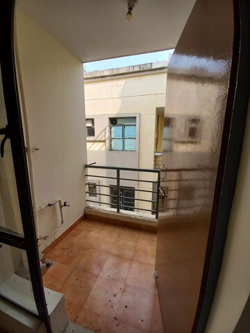 Staircase in 1 BHK Apartment at Ninex RMG Residency, Sector 37c – for Rent