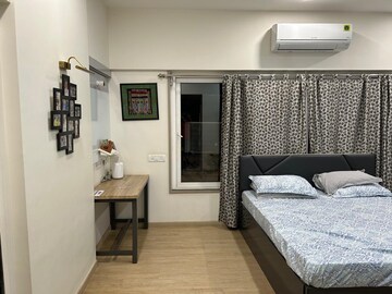 Bedroom in 4 BHK Apartment at Pranay Apartments, Dadar West – for Rent