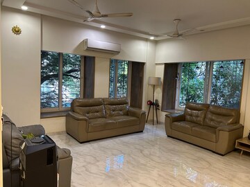 Living Room in 4 BHK Apartment at Pranay Apartments, Dadar West – for Rent