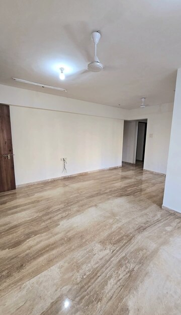 Room in 3 BHK Apartment at Shrishti Synchronicity, Chandivali – for Rent