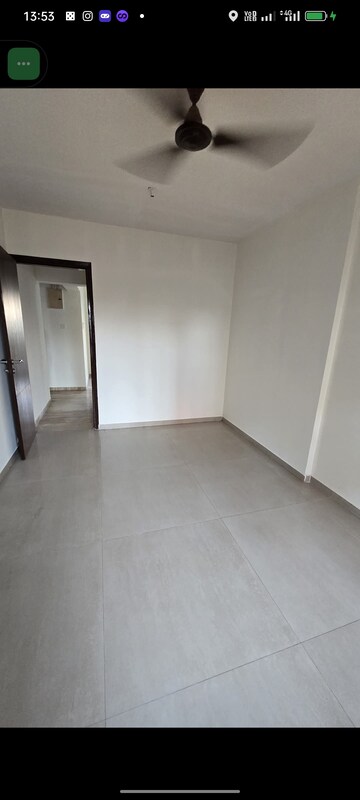 Room in 3 BHK Apartment at Shrishti Synchronicity, Chandivali – for Rent