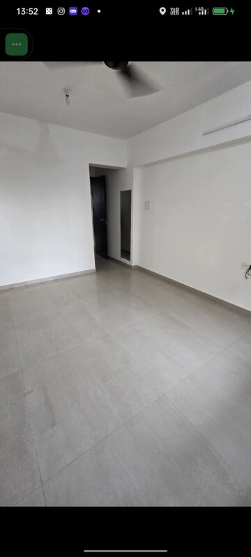 Room in 3 BHK Apartment at Shrishti Synchronicity, Chandivali – for Rent