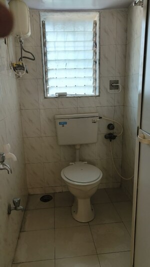 Bathroom in 1 BHK Apartment at Status Apartment Santacruz, Santacruz East – for Sale