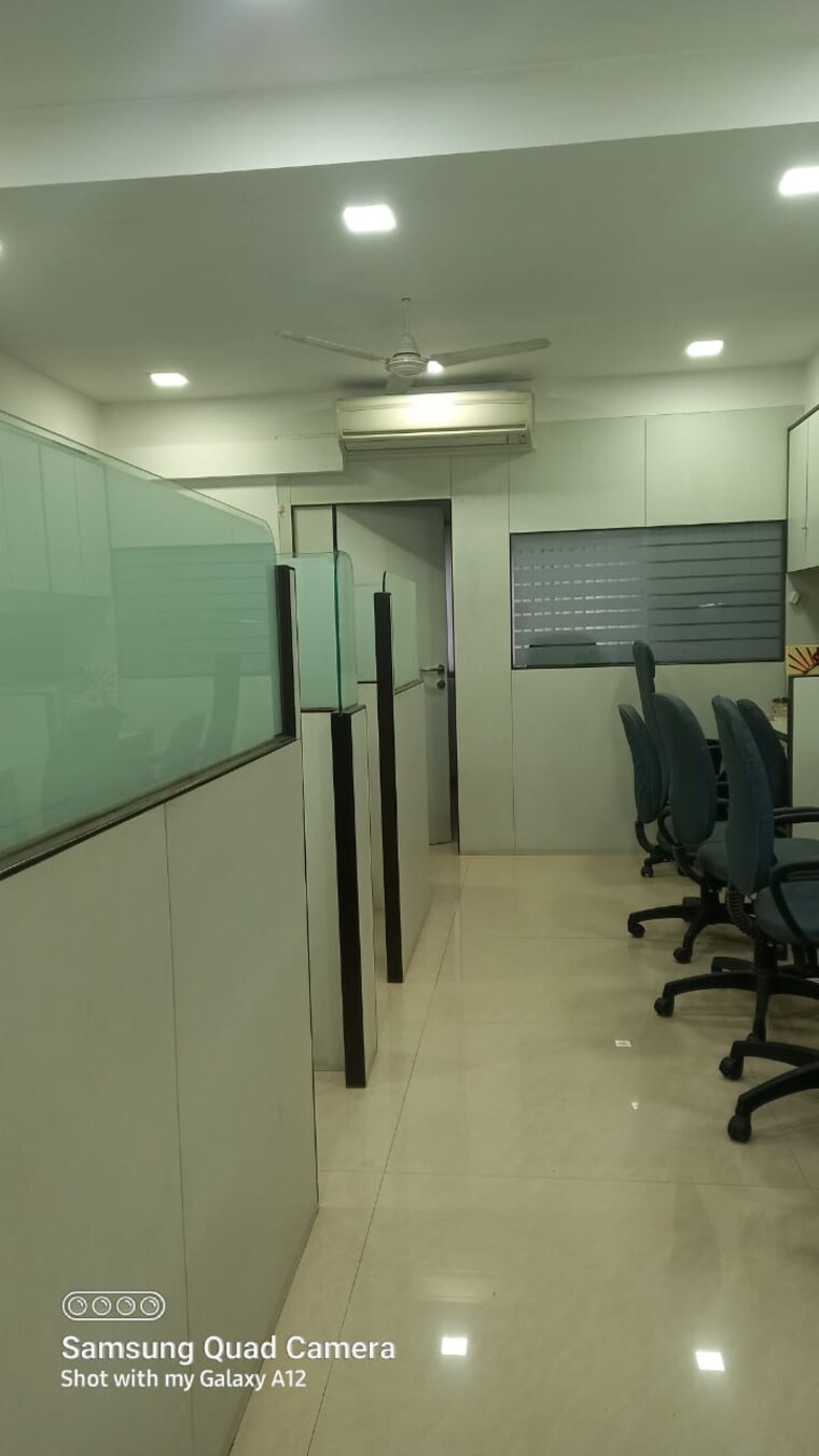 Team Area, shivai-plaza Commercial Office Space 500 Sq.Ft. In Andheri East Mumbai 8592458