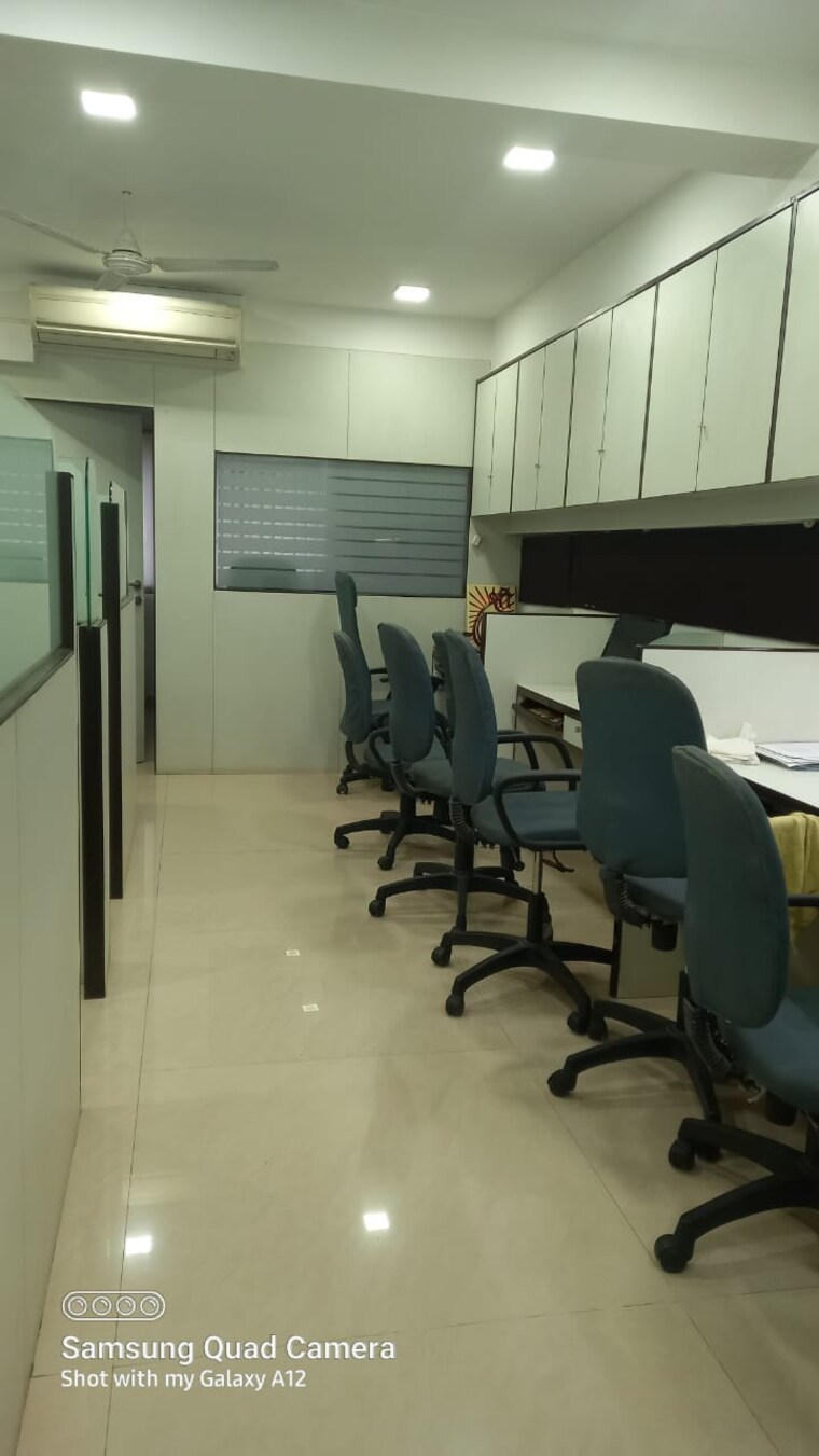 Team Area, shivai-plaza Commercial Office Space 500 Sq.Ft. In Andheri East Mumbai 8592458
