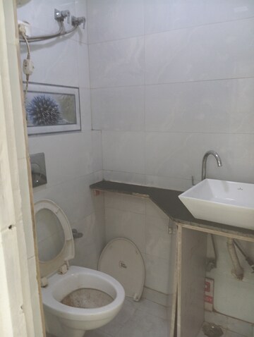  Office Space For Rent in Amar Colony