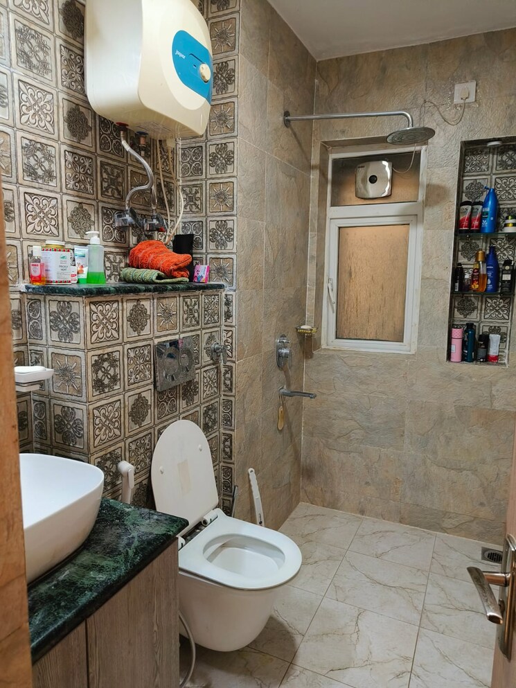 Attached Bathroom, bptp-princess-park 3 Bedroom 2010 Sq.Ft. Apartment In Sector 86 Faridabad 8592524