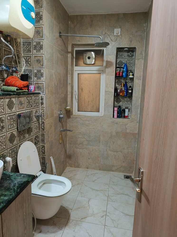 Attached Bathroom, bptp-princess-park 3 Bedroom 2010 Sq.Ft. Apartment In Sector 86 Faridabad 8592524