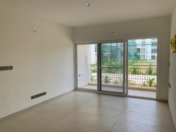 Room in 4 BHK Apartment at Casagrand Boulevard, Hennur Road – for Sale