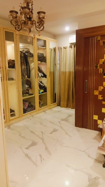 Bedroom in 3 BHK Builder Floor at Sector 55 – for Rent